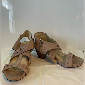 Cute T-strap sandals